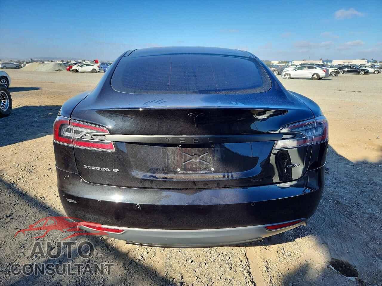 TESLA MODEL S 2015 - 5YJSA1E22FF116431
