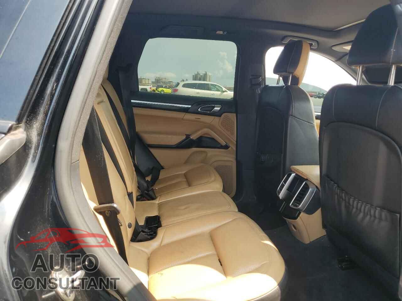 PORSCHE CAYENNE 2017 - WP1AA2A26HKA86278