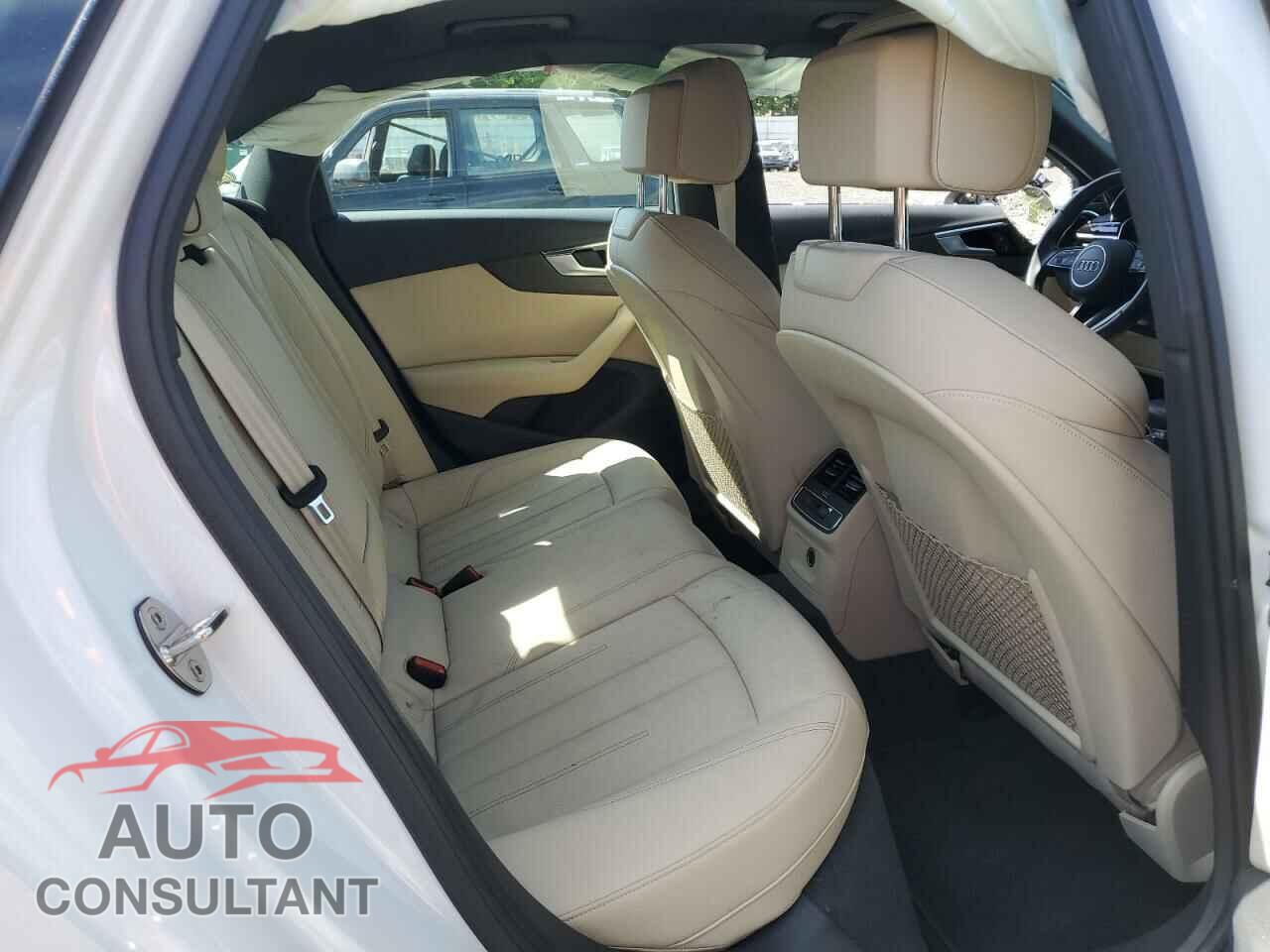 AUDI A4 2021 - WAUDAAF41MN006085