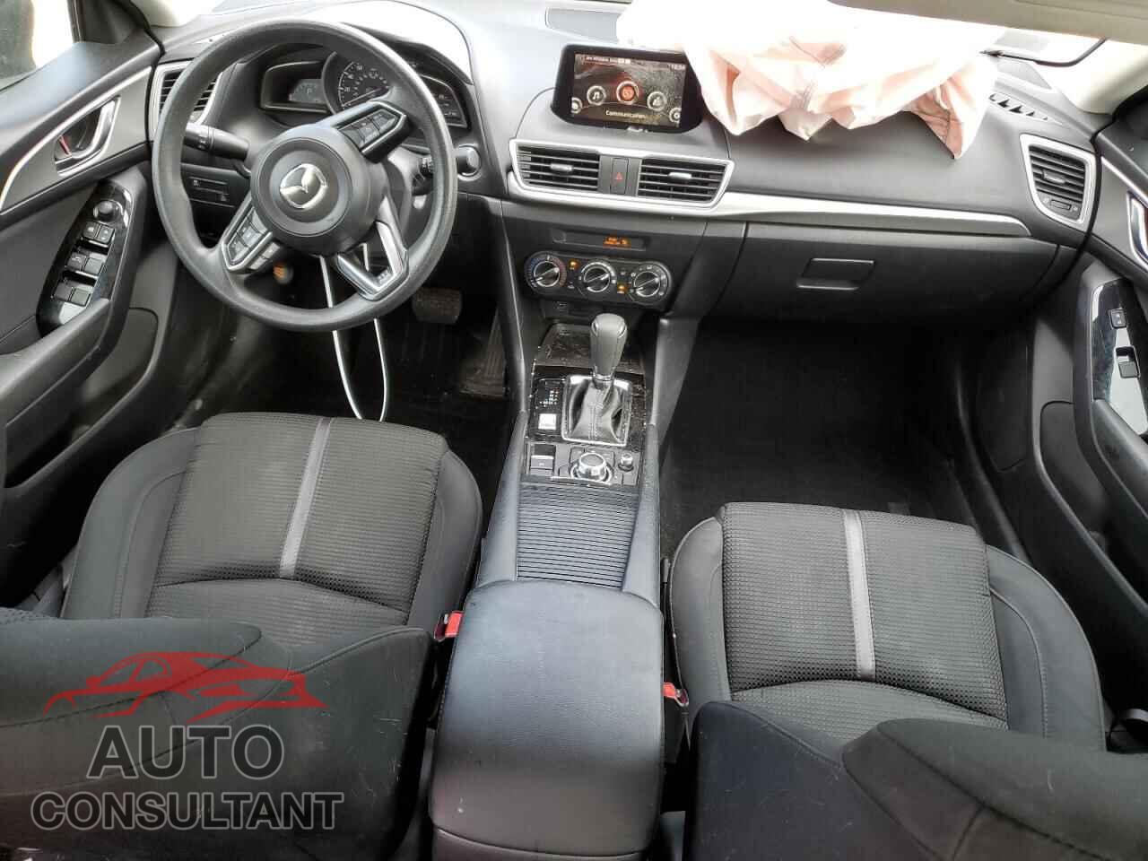 MAZDA 3 2017 - 3MZBN1U75HM154488