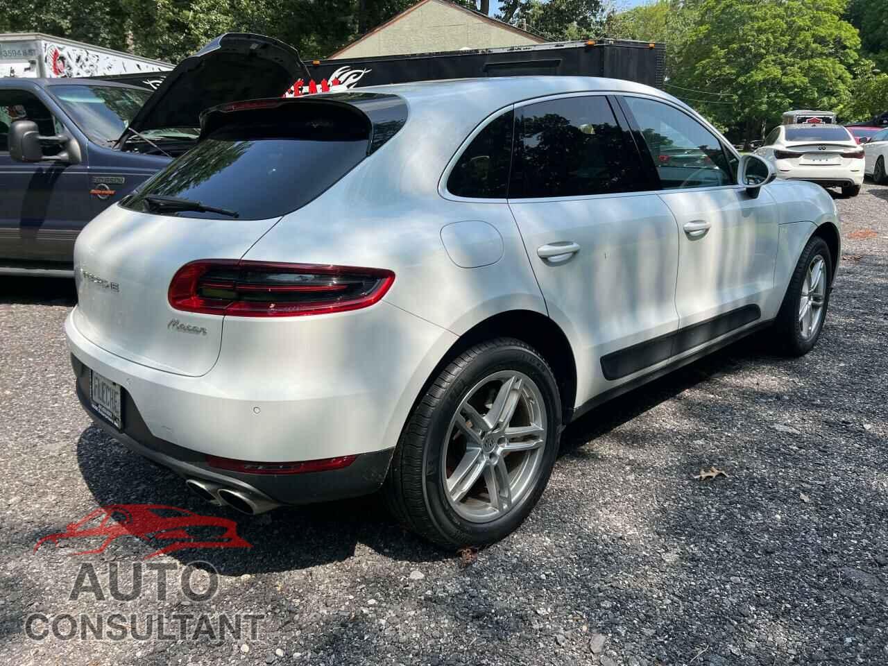 PORSCHE MACAN 2016 - WP1AB2A5XGLB56414