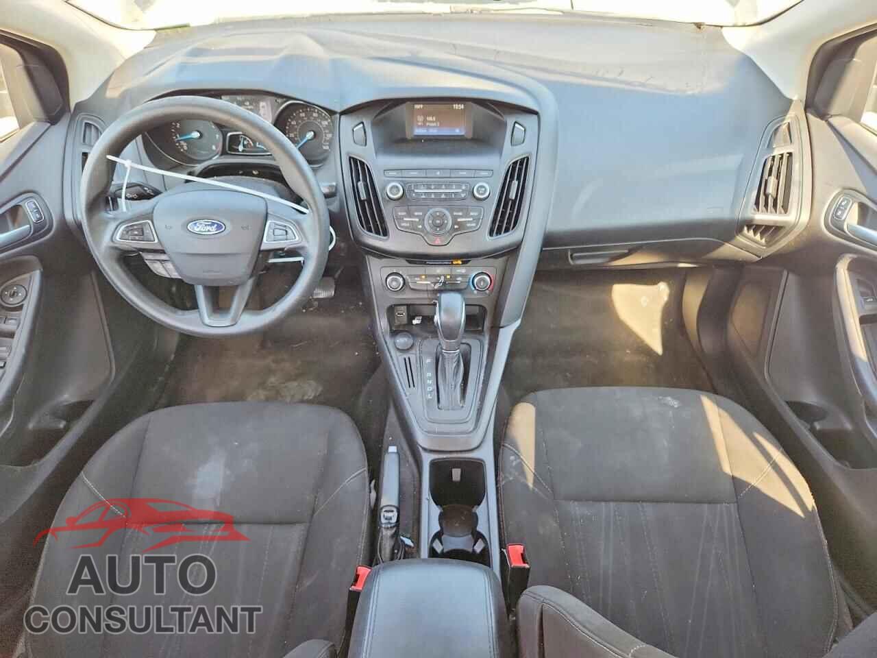 FORD FOCUS 2018 - 1FADP3F23JL262088