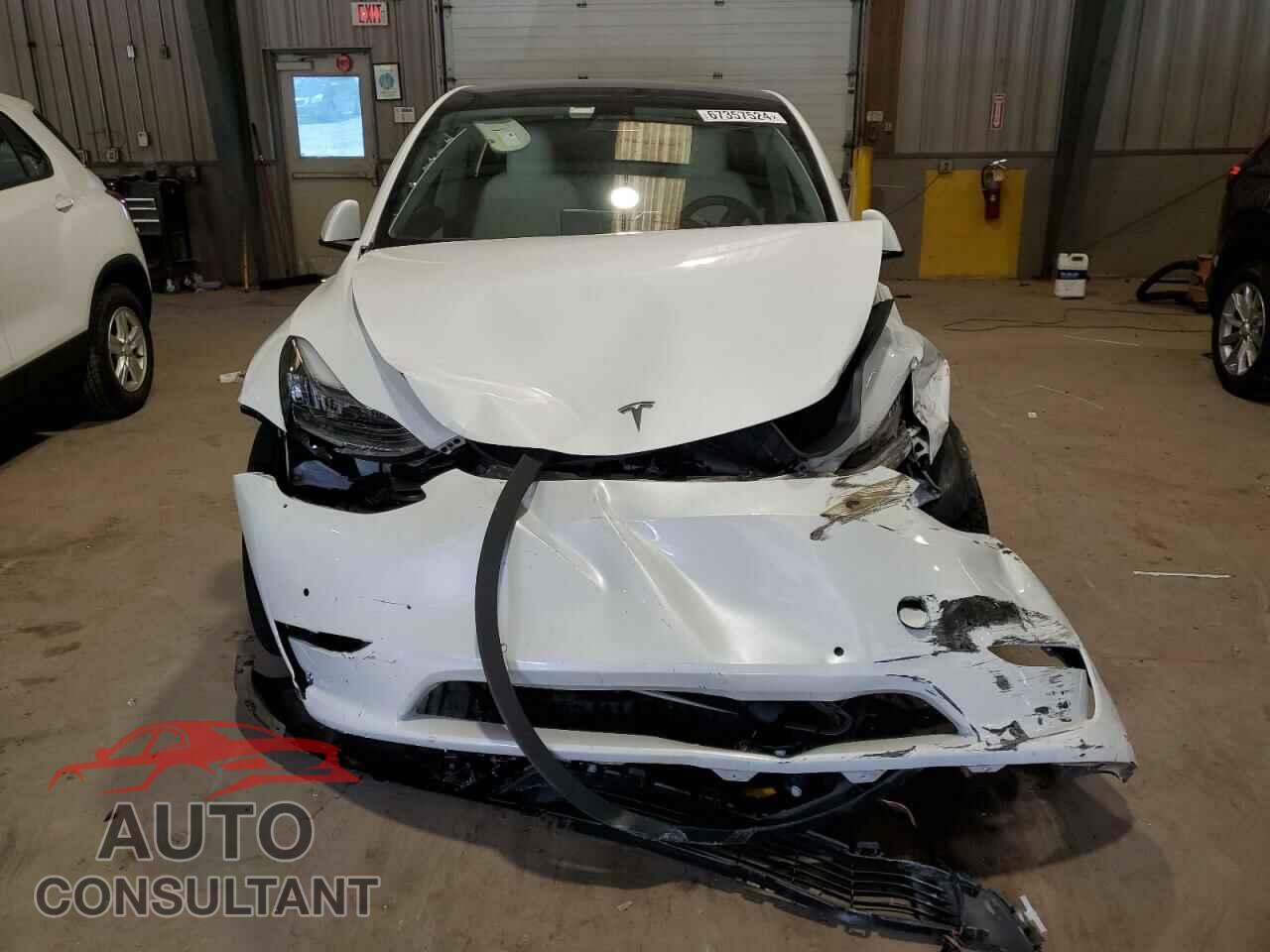 TESLA MODEL Y 2022 - 7SAYGDEE9NF355190