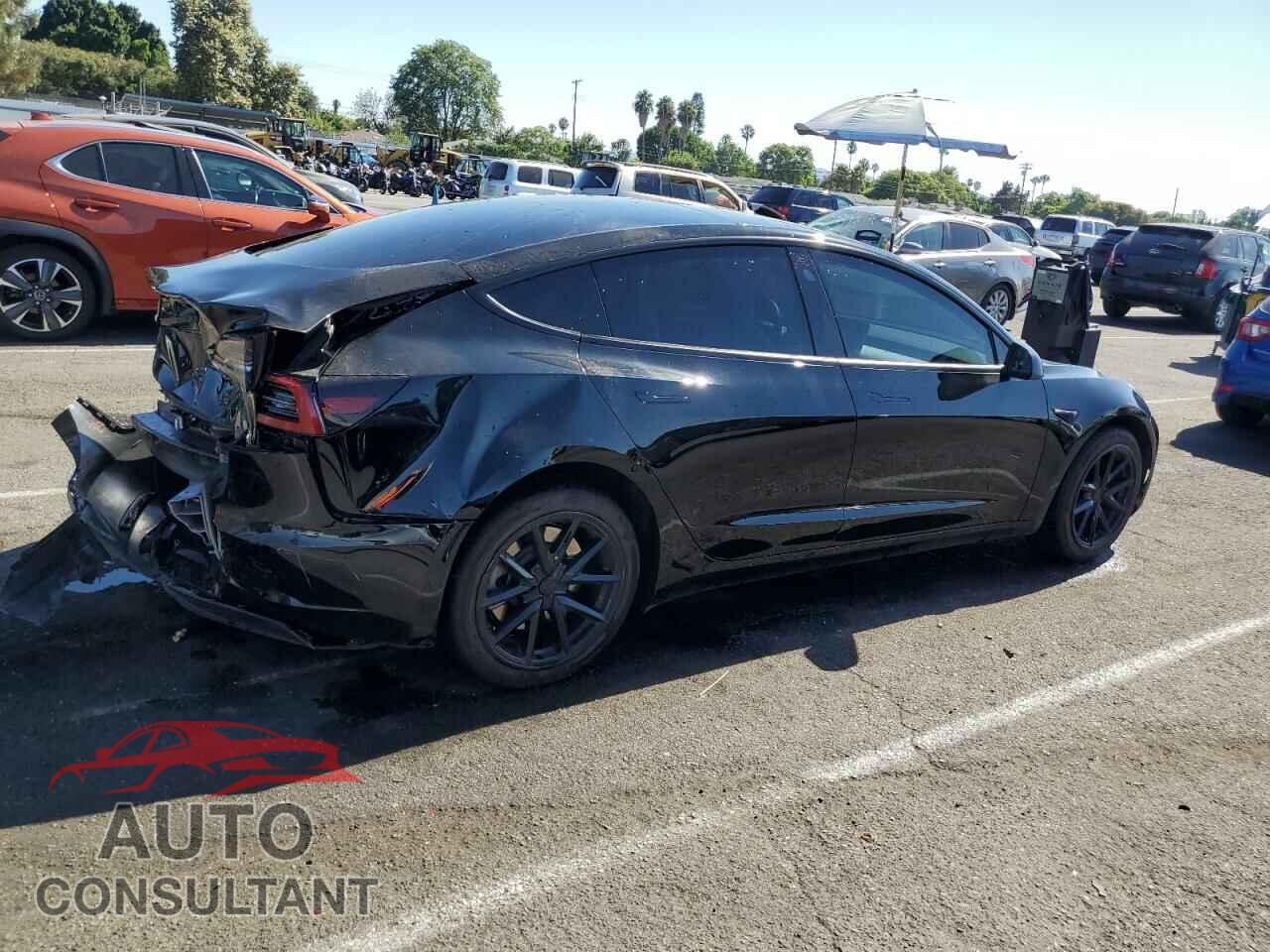 TESLA MODEL 3 2023 - 5YJ3E1EAXPF495633