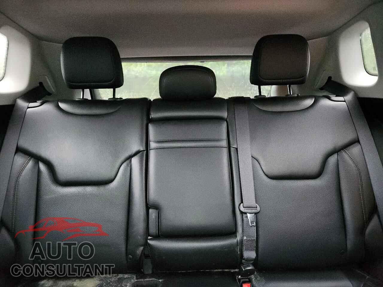 JEEP COMPASS 2018 - 3C4NJDCB9JT470930