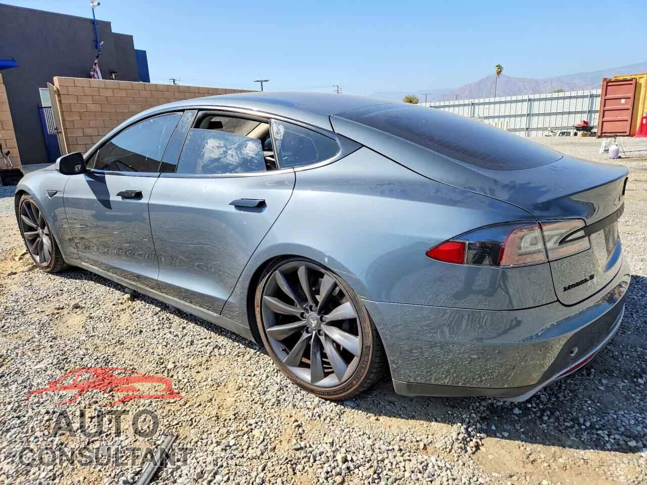 TESLA MODEL S 2013 - 5YJSA1CP6DFP04196