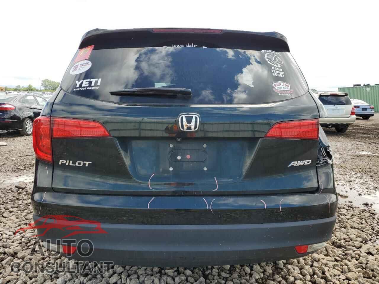 HONDA PILOT 2017 - 5FNYF6H63HB083403