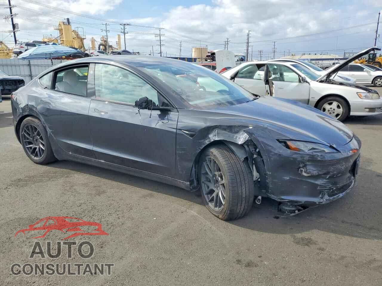 TESLA MODEL 3 2025 - 5YJ3E1EA9SF059073