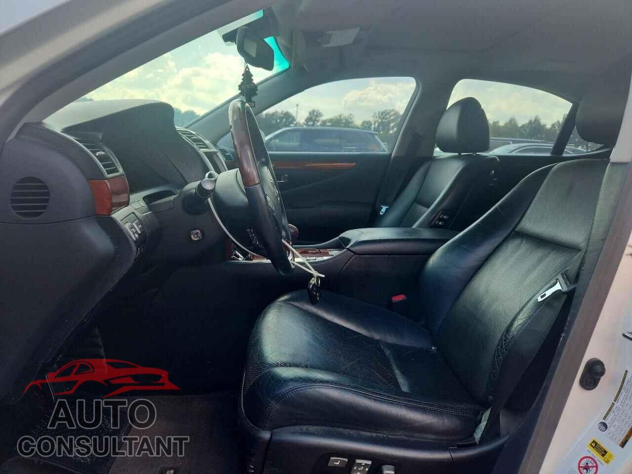 LEXUS LS460 2011 - JTHBL5EF5B5103204