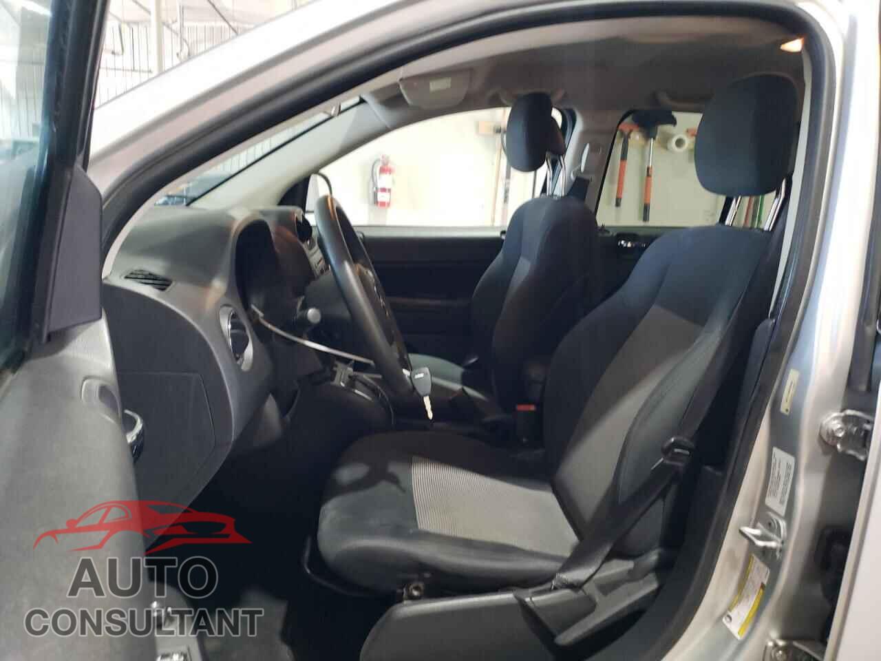 JEEP COMPASS 2011 - 1J4NT1FA8BD285393