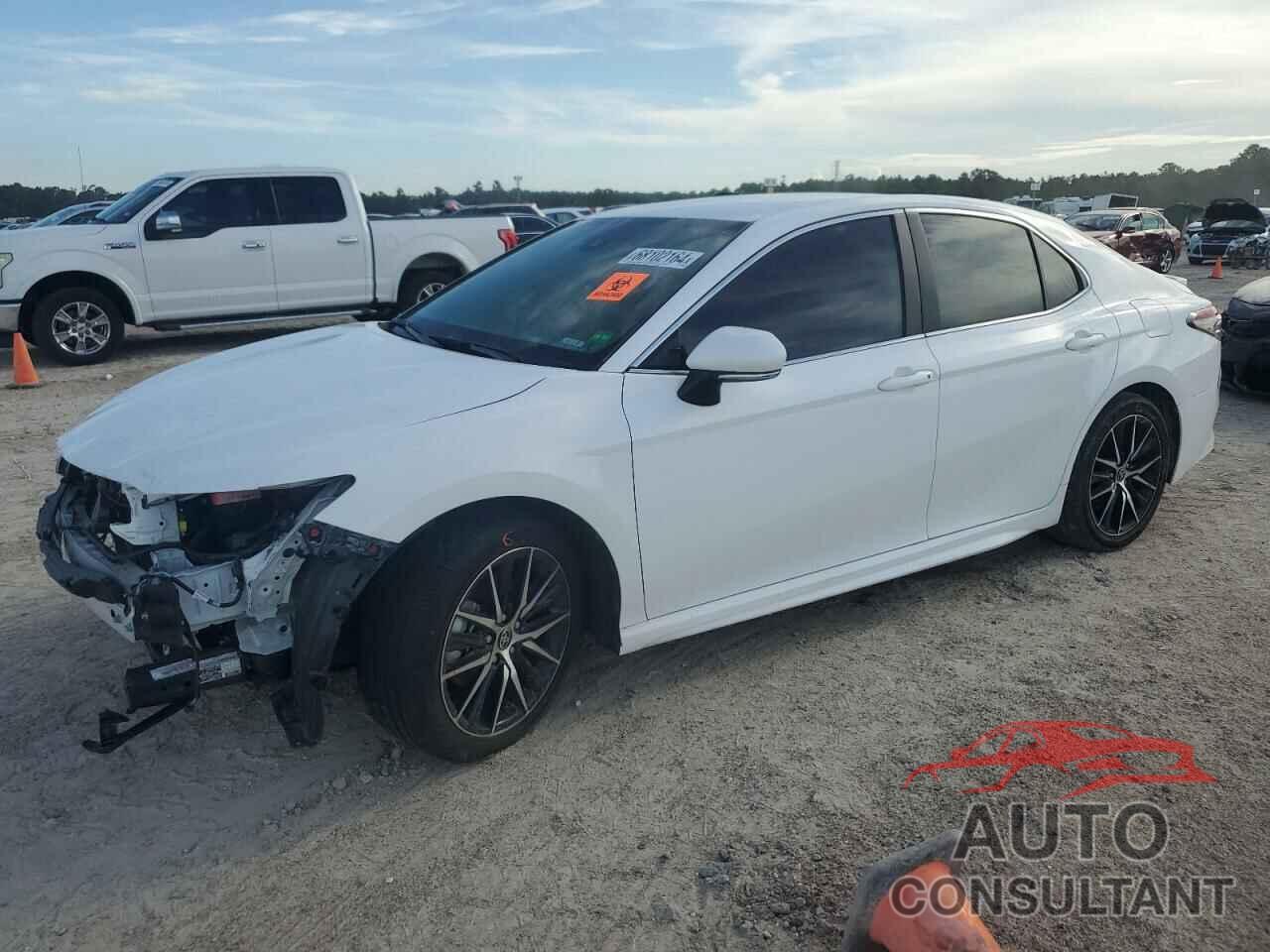 TOYOTA CAMRY 2023 - 4T1G11AK1PU830552