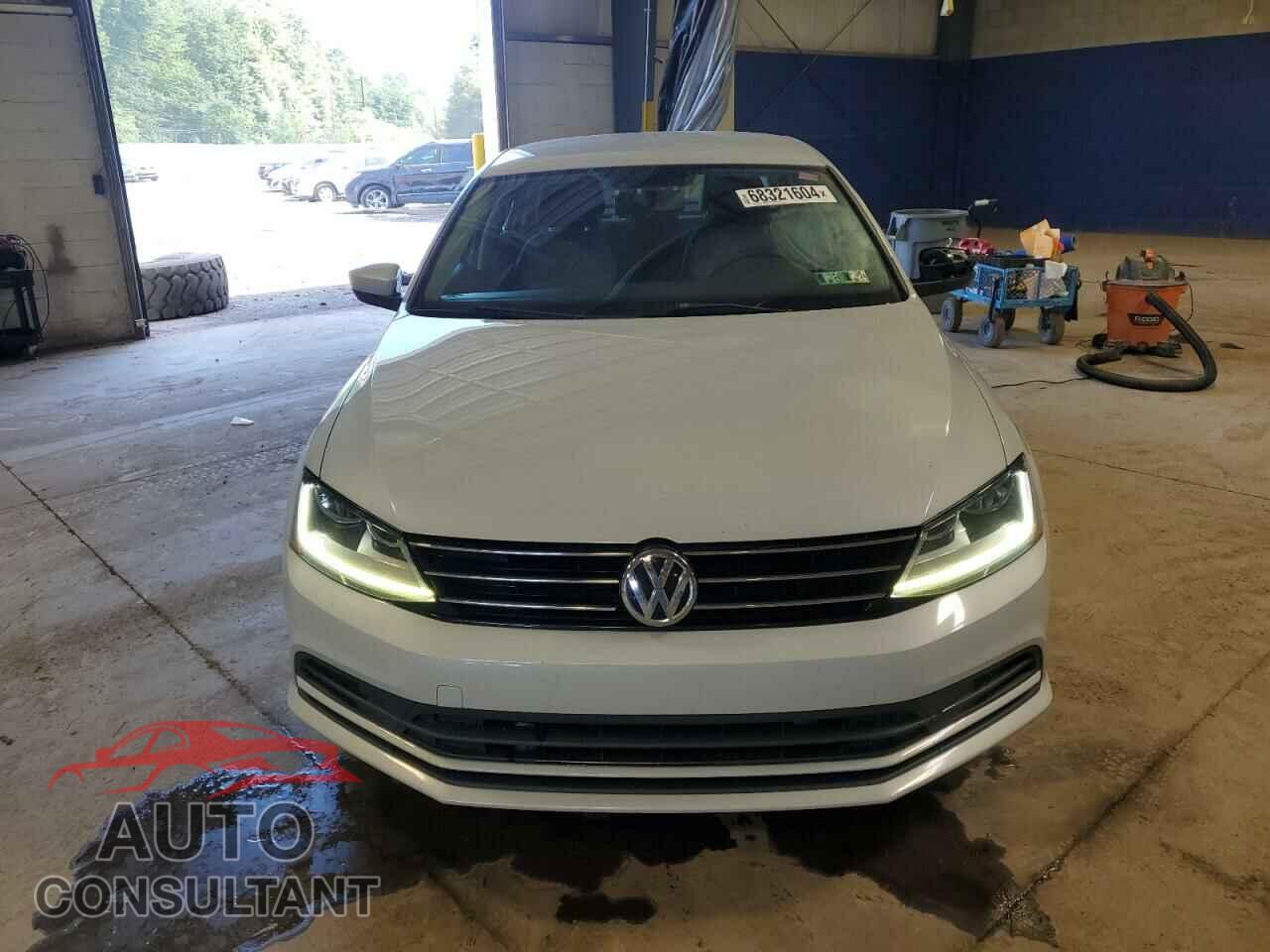 VOLKSWAGEN JETTA 2017 - 3VW2B7AJ8HM414037