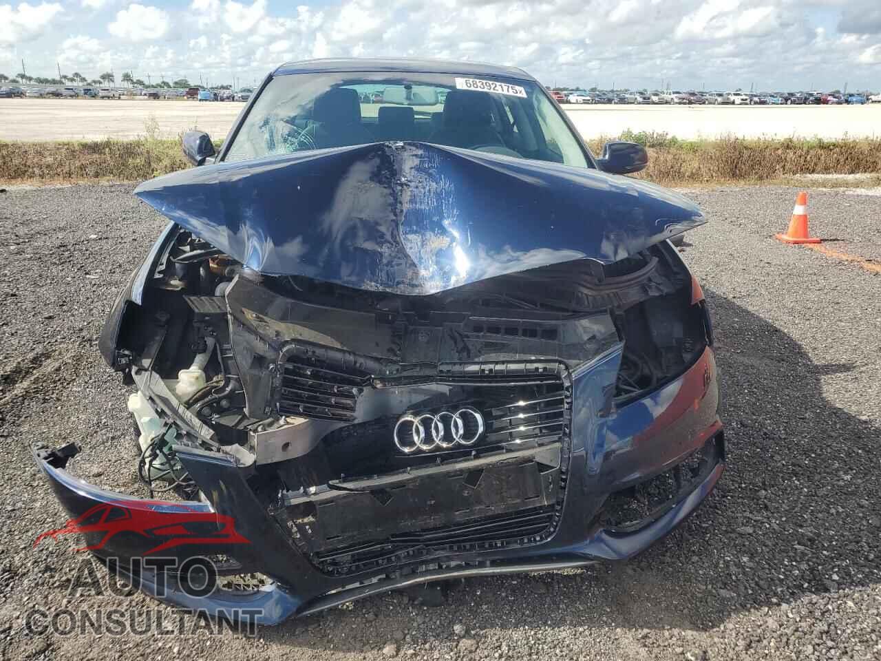 AUDI A3 2011 - WAUDFAFM8BA070968
