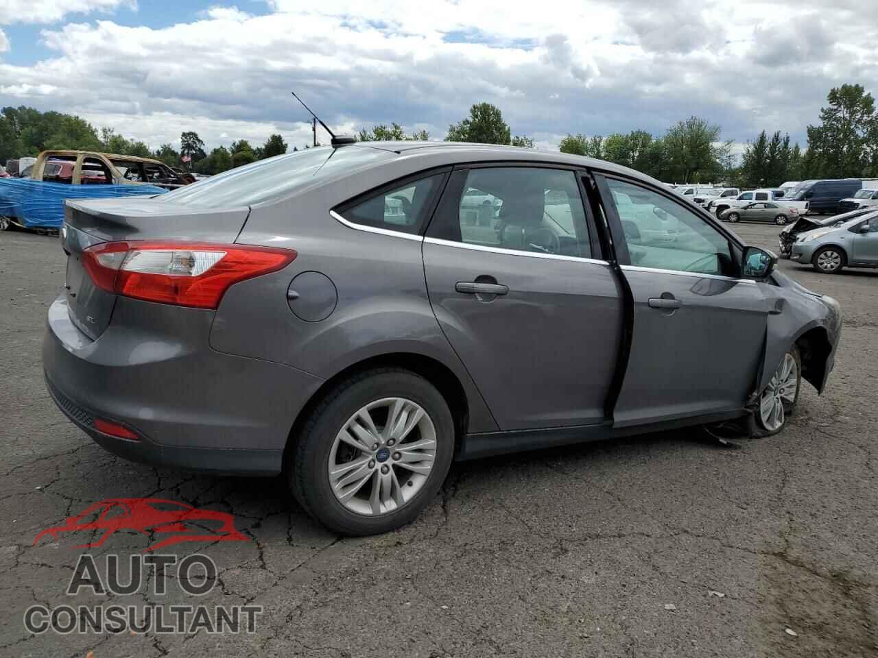 FORD FOCUS 2012 - 1FAHP3H23CL285159