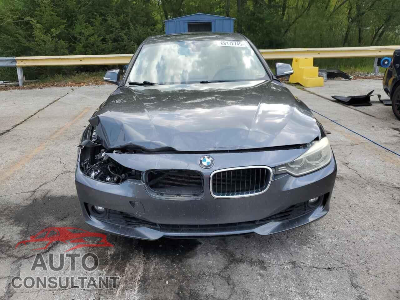 BMW 3 SERIES 2013 - WBA3A5C51DF355807