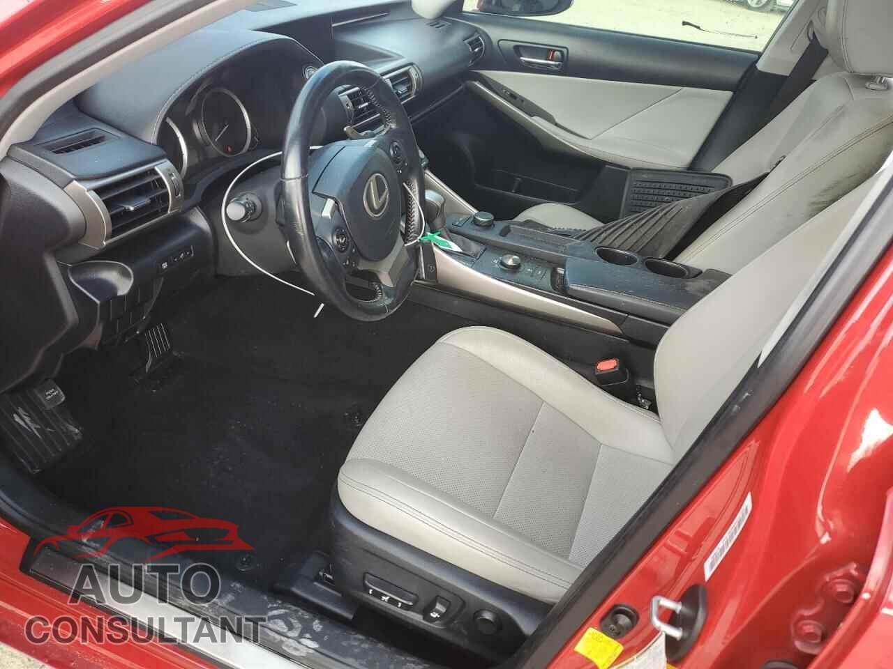 LEXUS IS 2016 - JTHBA1D27G5008793