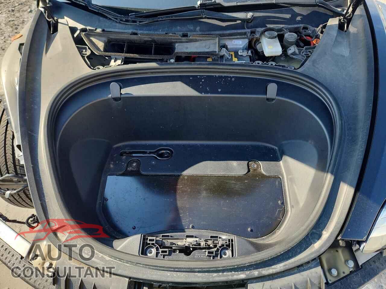 TESLA MODEL 3 2019 - 5YJ3E1EA4KF305222