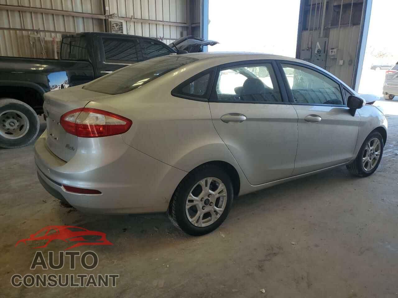 FORD FIESTA 2015 - 3FADP4BJ5FM151048