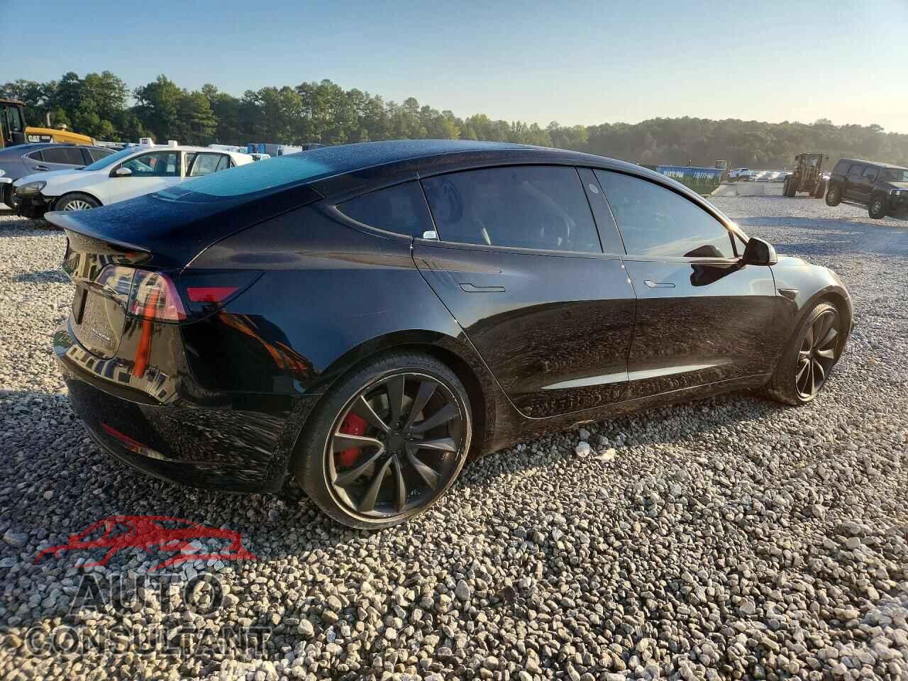 TESLA MODEL 3 2019 - 5YJ3E1EB6KF438735