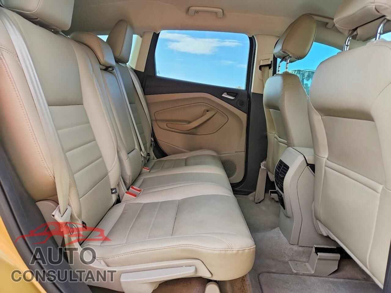 FORD ESCAPE 2014 - 1FMCU9J92EUB97817