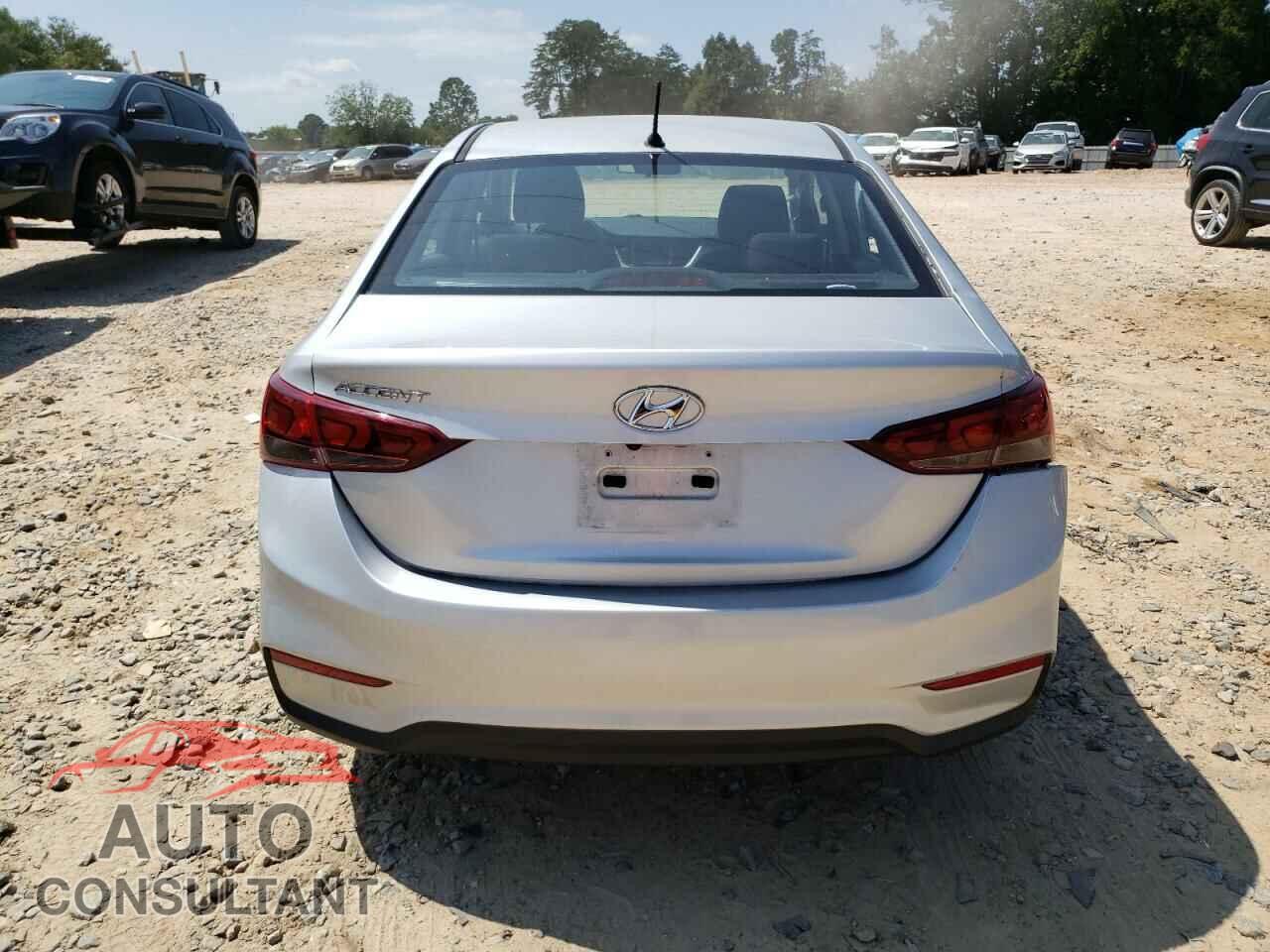 HYUNDAI ACCENT 2018 - 3KPC24A35JE015092