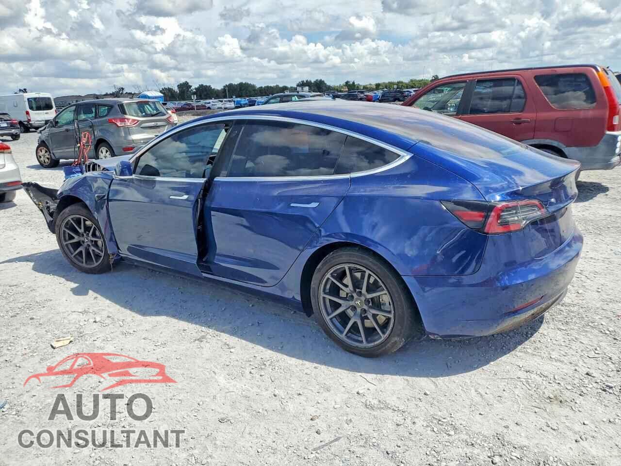 TESLA MODEL 3 2018 - 5YJ3E1EA0JF026106