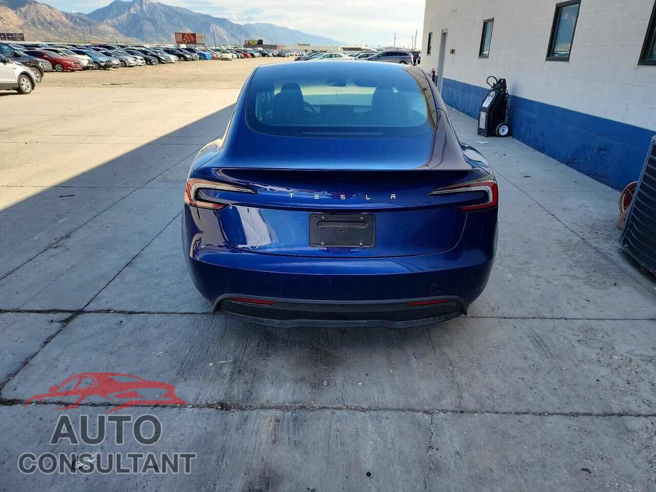 TESLA MODEL 3 2025 - 5YJ3E1EA0SF920415