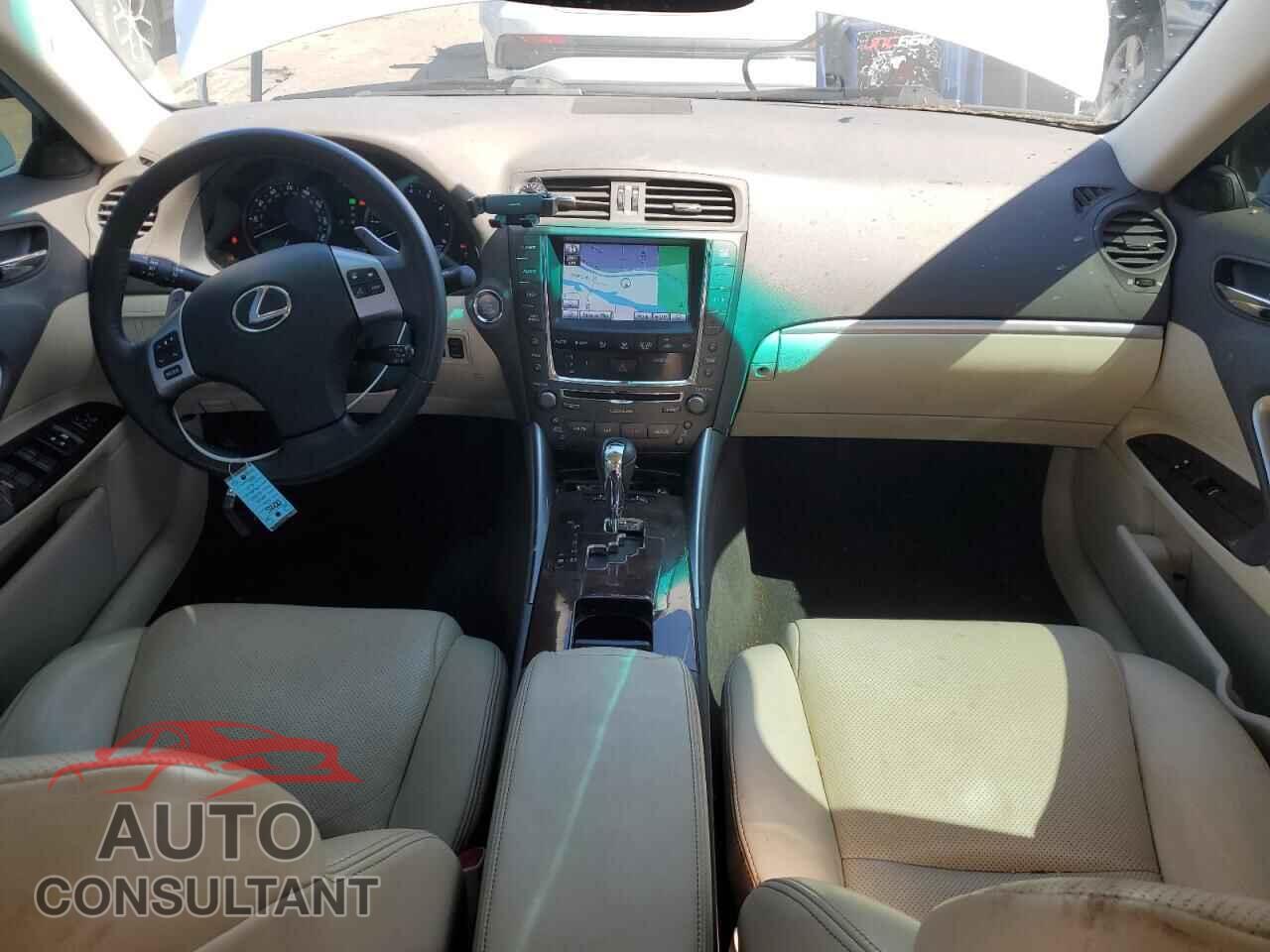 LEXUS IS 2011 - JTHCF5C29B5049126