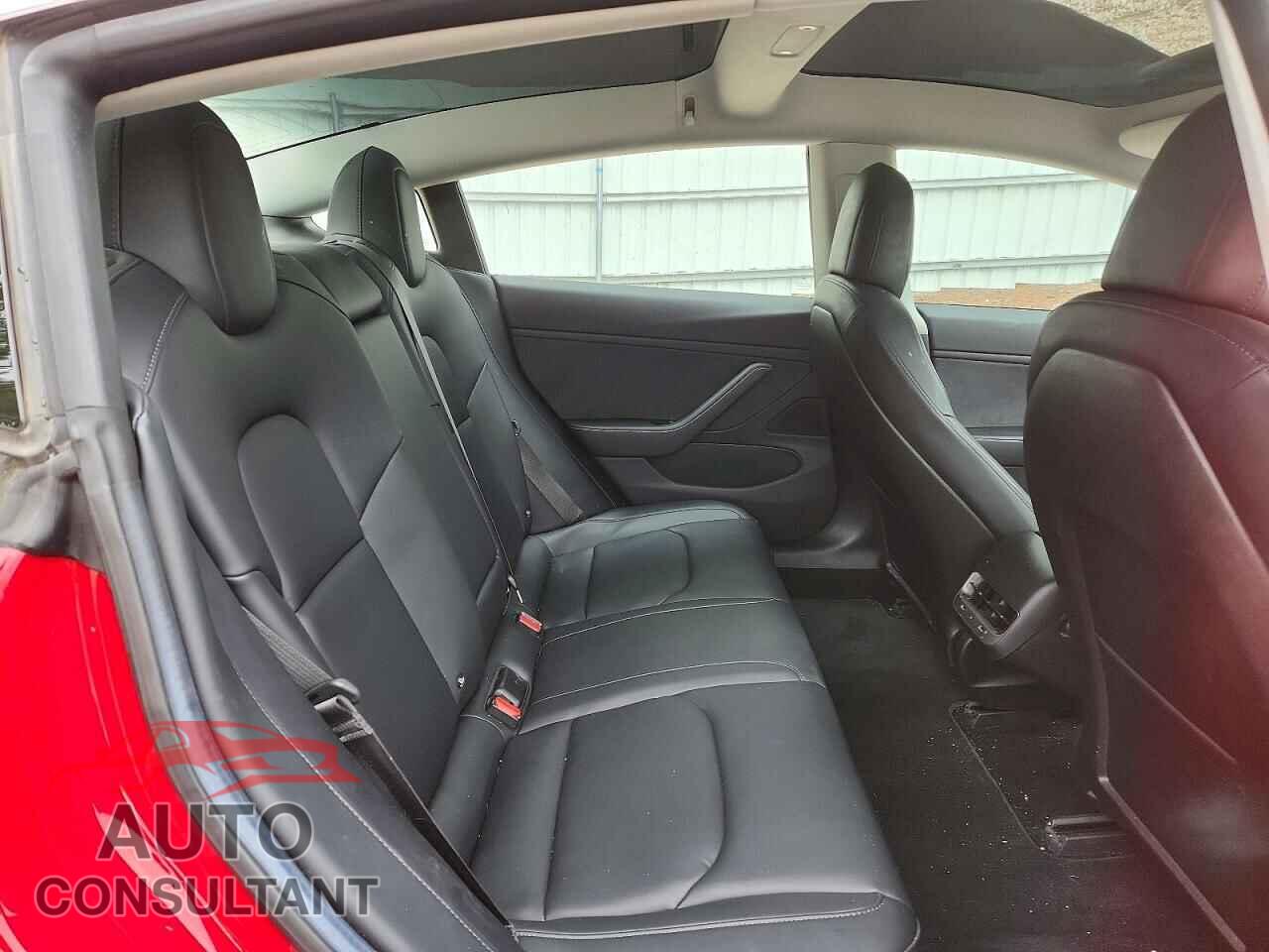 TESLA MODEL 3 2018 - 5YJ3E1EA0JF018023