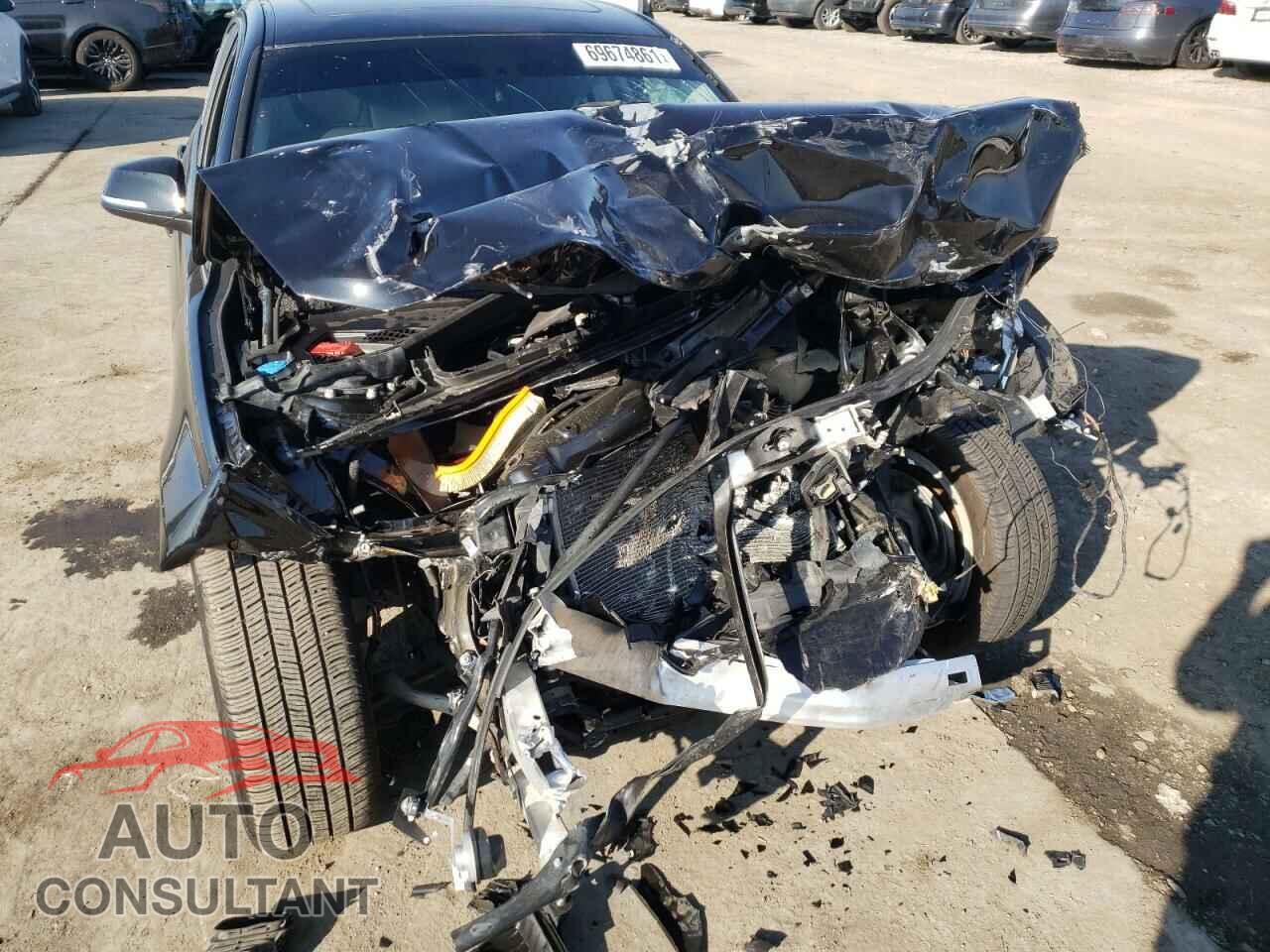 BMW 3 SERIES 2017 - WBA8A9C3XHK864643