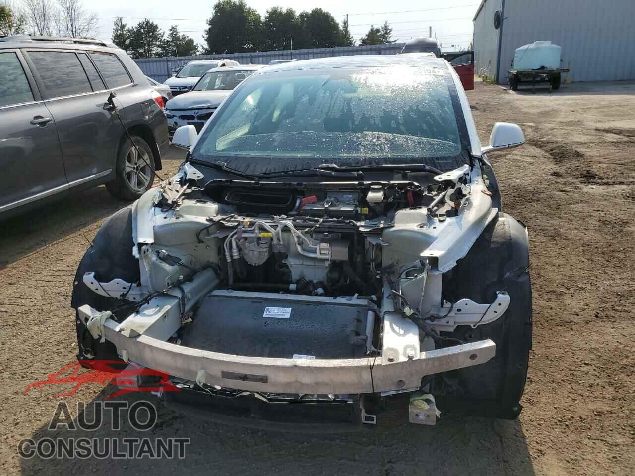 TESLA MODEL 3 2020 - 5YJ3E1EA4LF529396