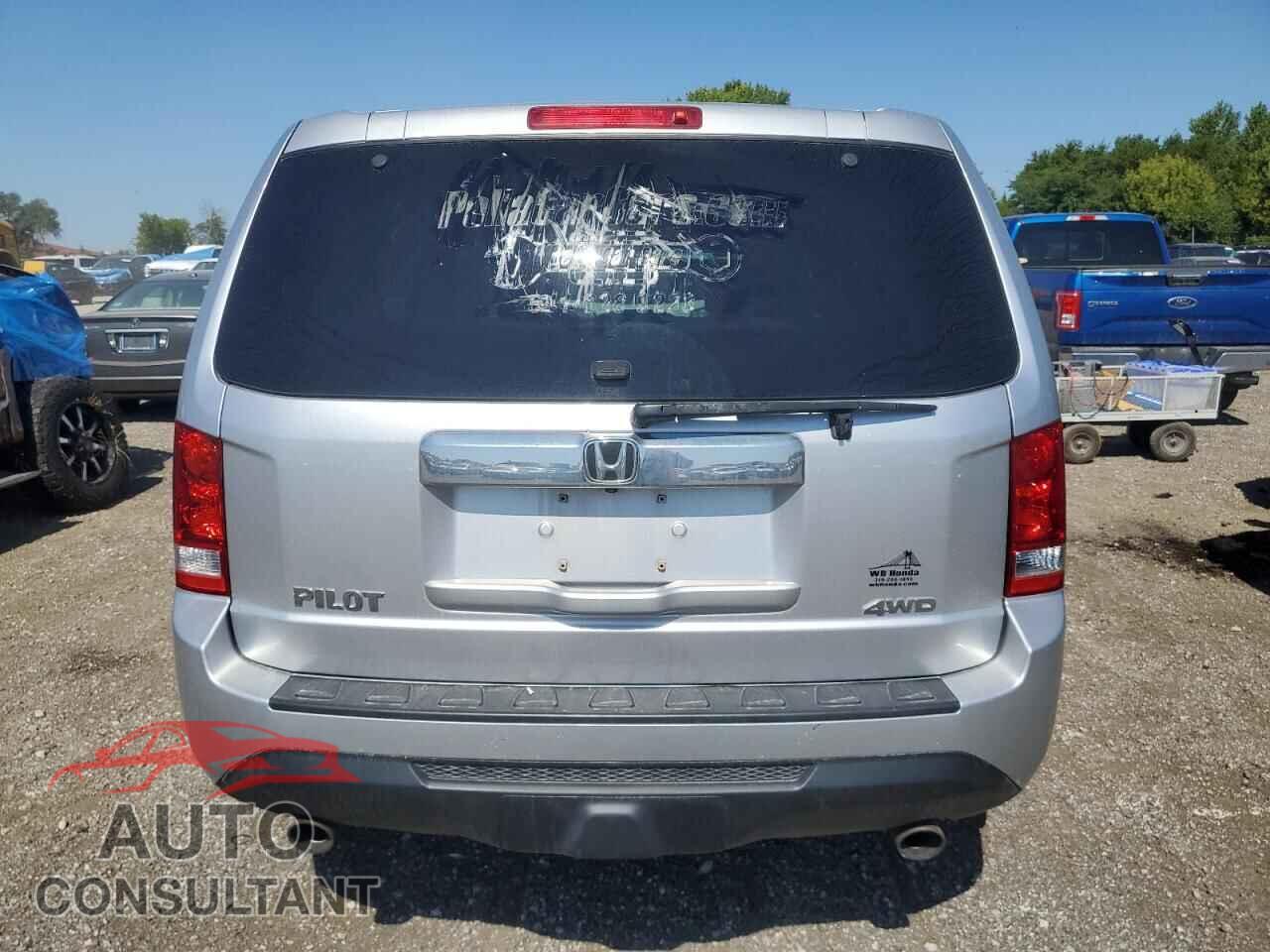 HONDA PILOT 2013 - 5FNYF4H61DB076237