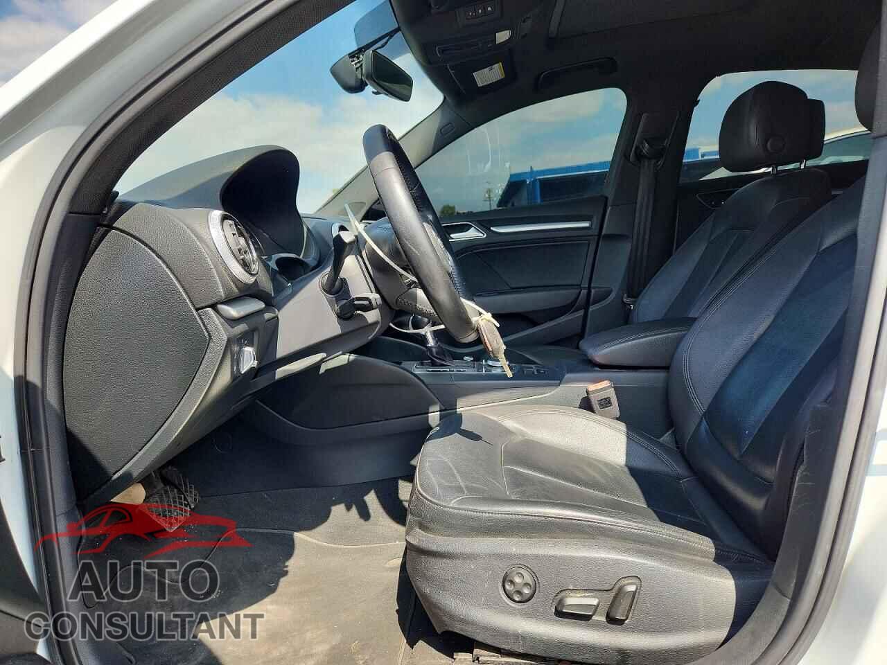 AUDI A3 2017 - WAUB8GFF2H1019450