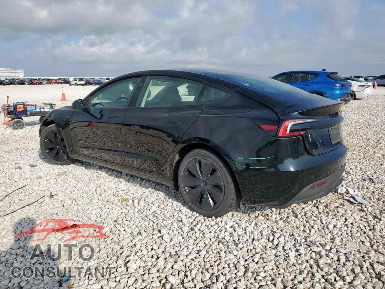TESLA MODEL 3 2024 - 5YJ3E1EA2RF738872