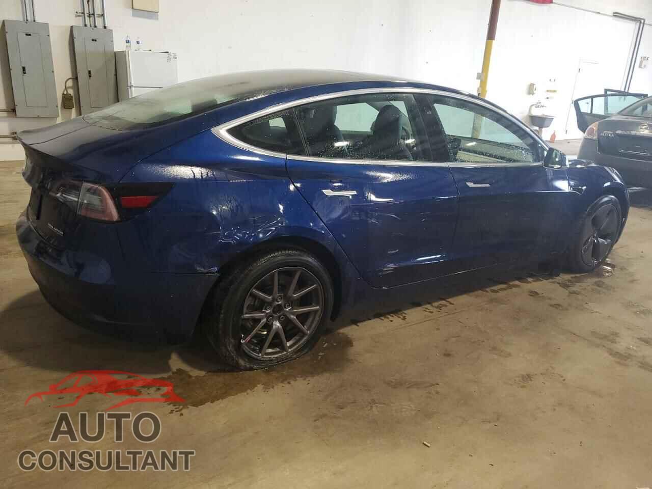 TESLA MODEL 3 2020 - 5YJ3E1EC4LF586537