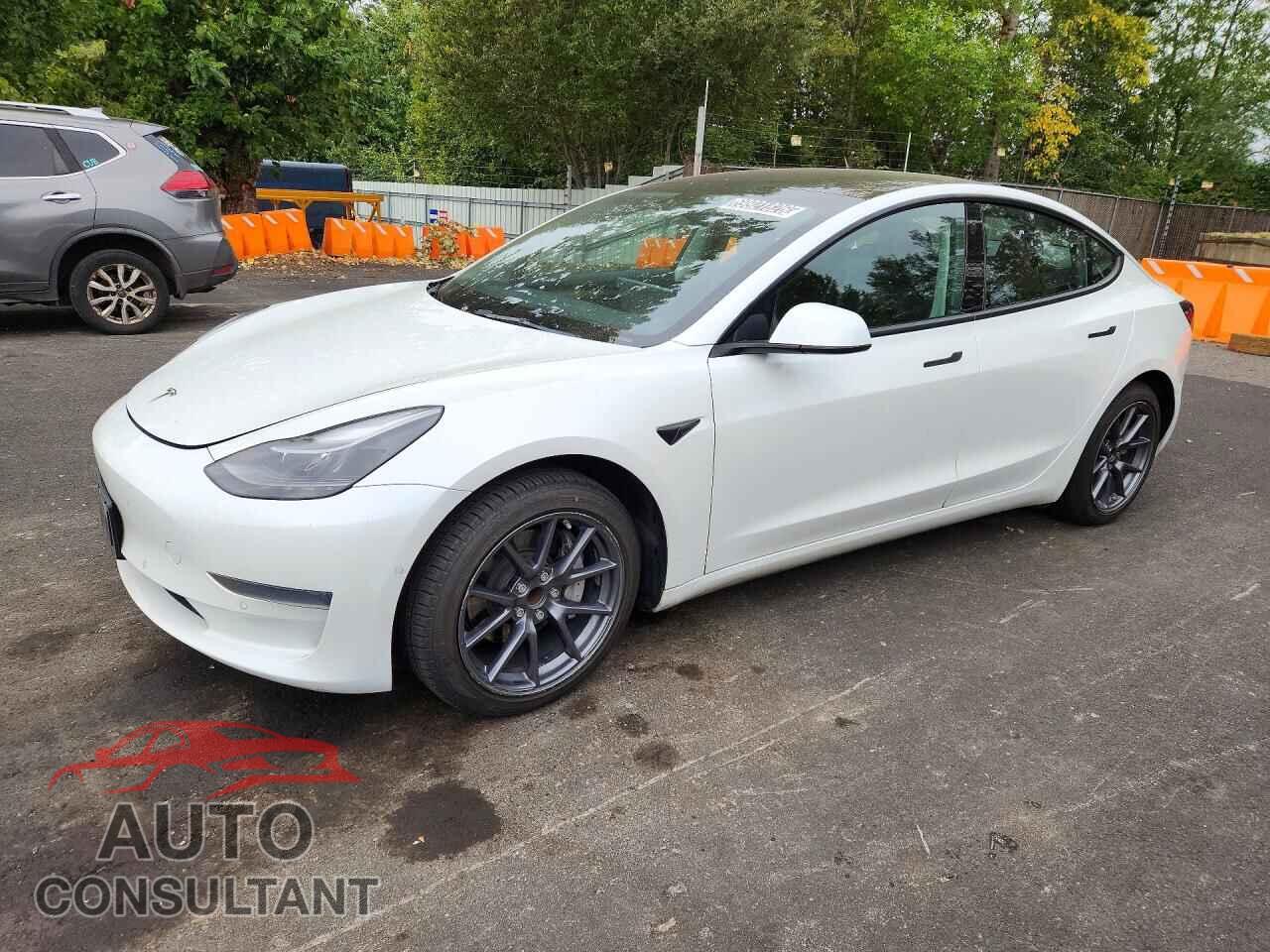 TESLA MODEL 3 2022 - 5YJ3E1EA4NF286644