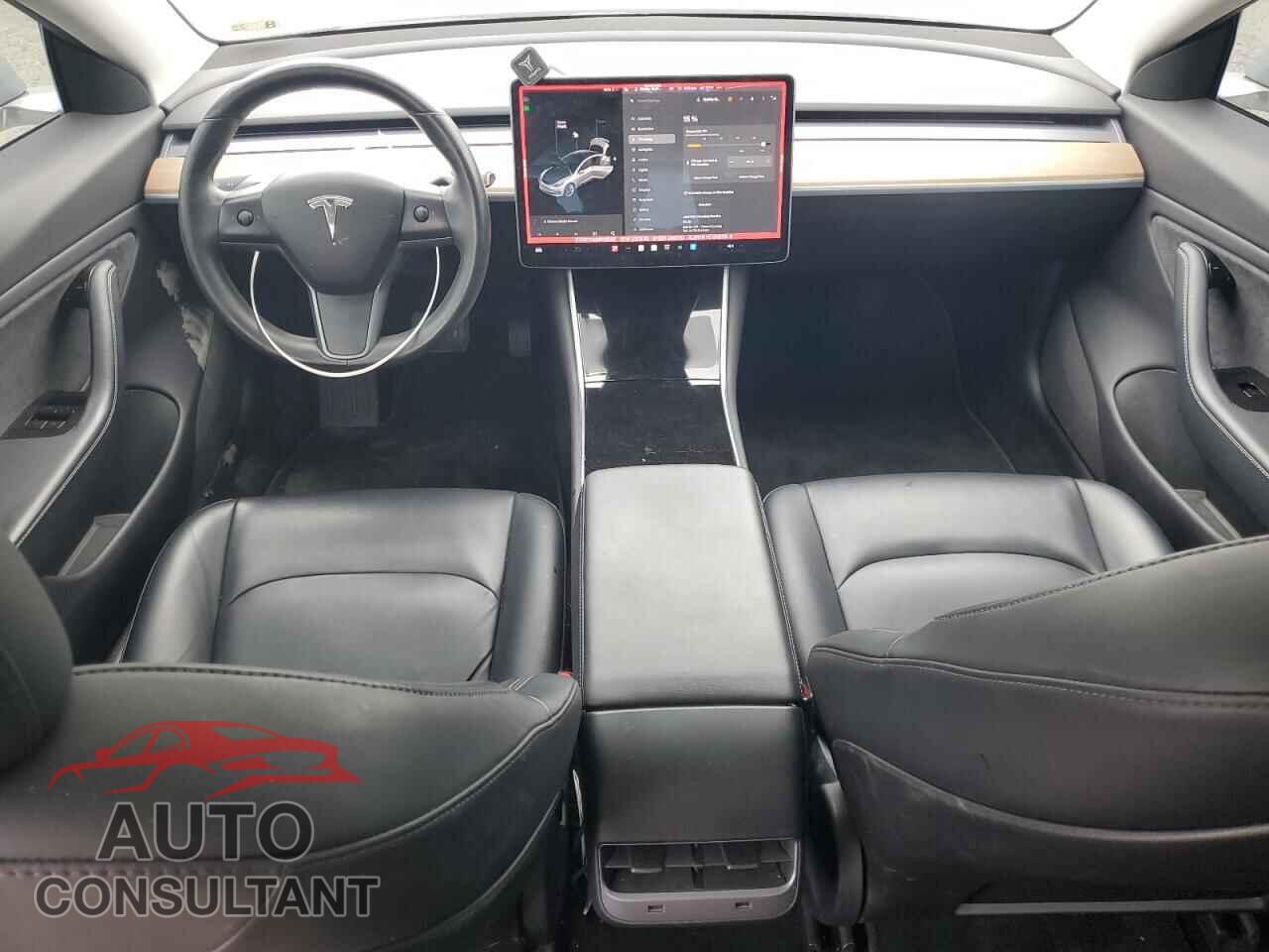 TESLA MODEL 3 2018 - 5YJ3E1EA9JF015301