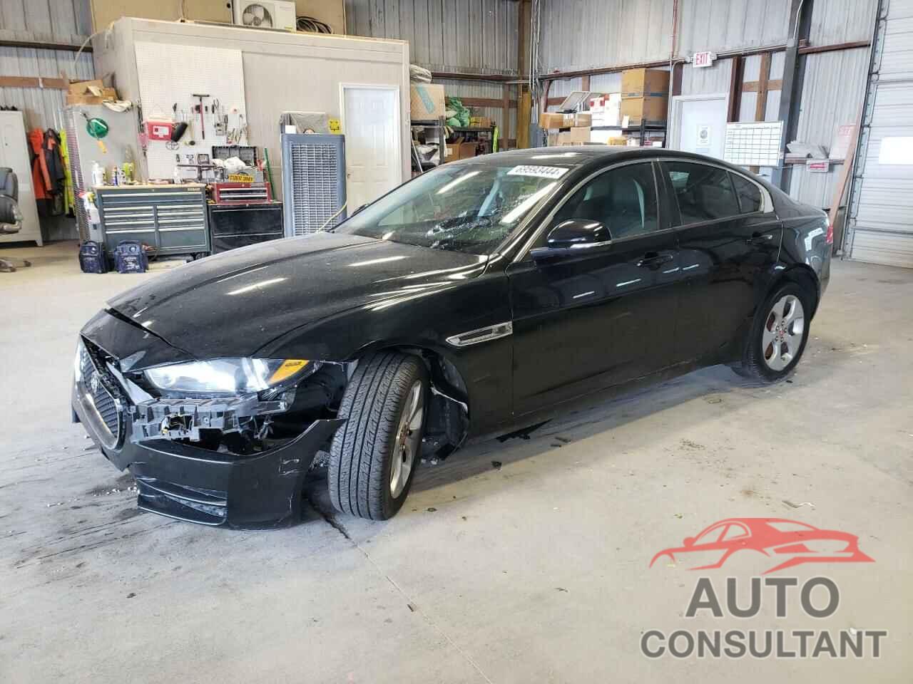JAGUAR XE 2018 - SAJAR4FX1JCP33892