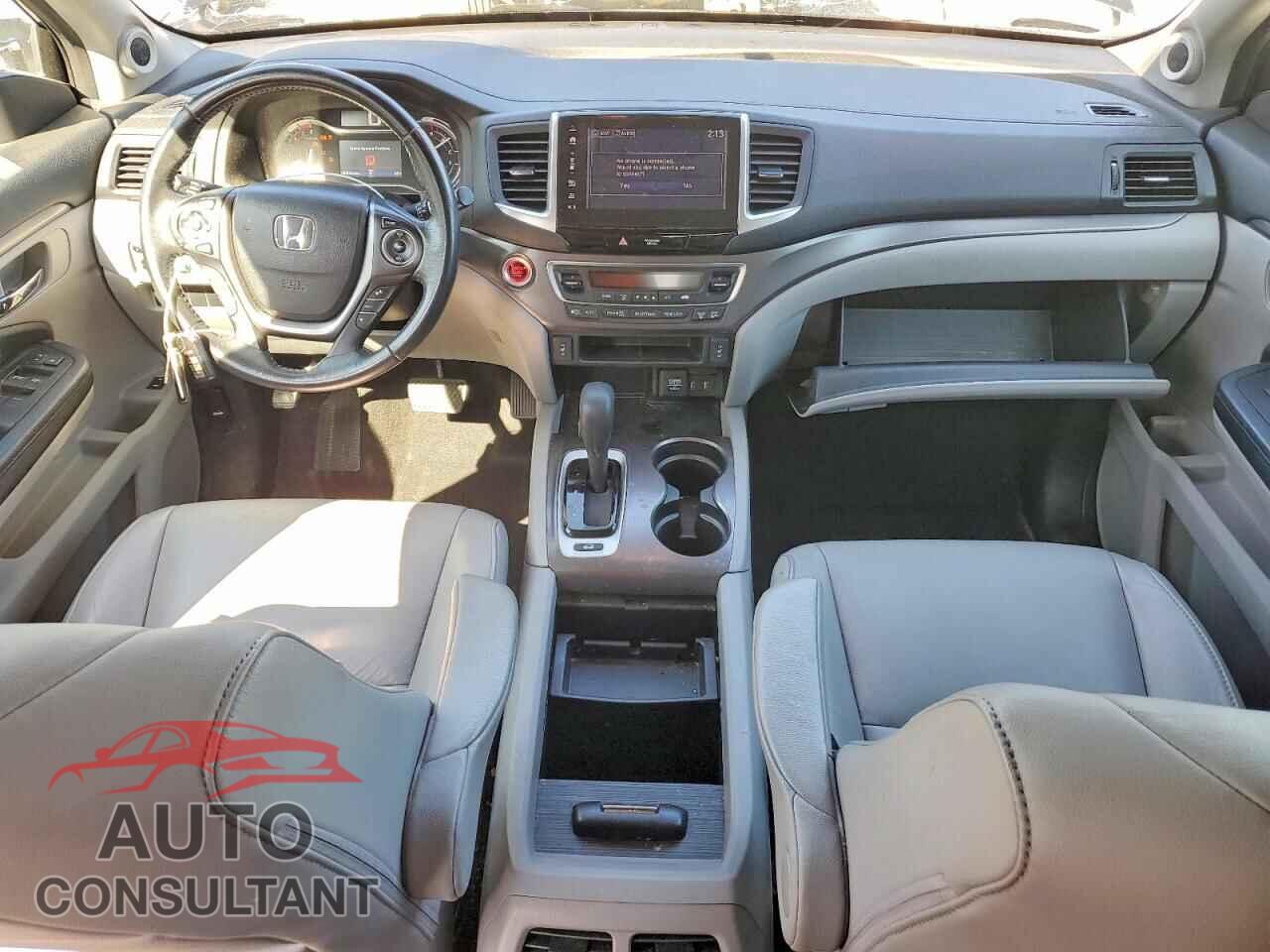 HONDA PILOT 2017 - 5FNYF6H78HB024484