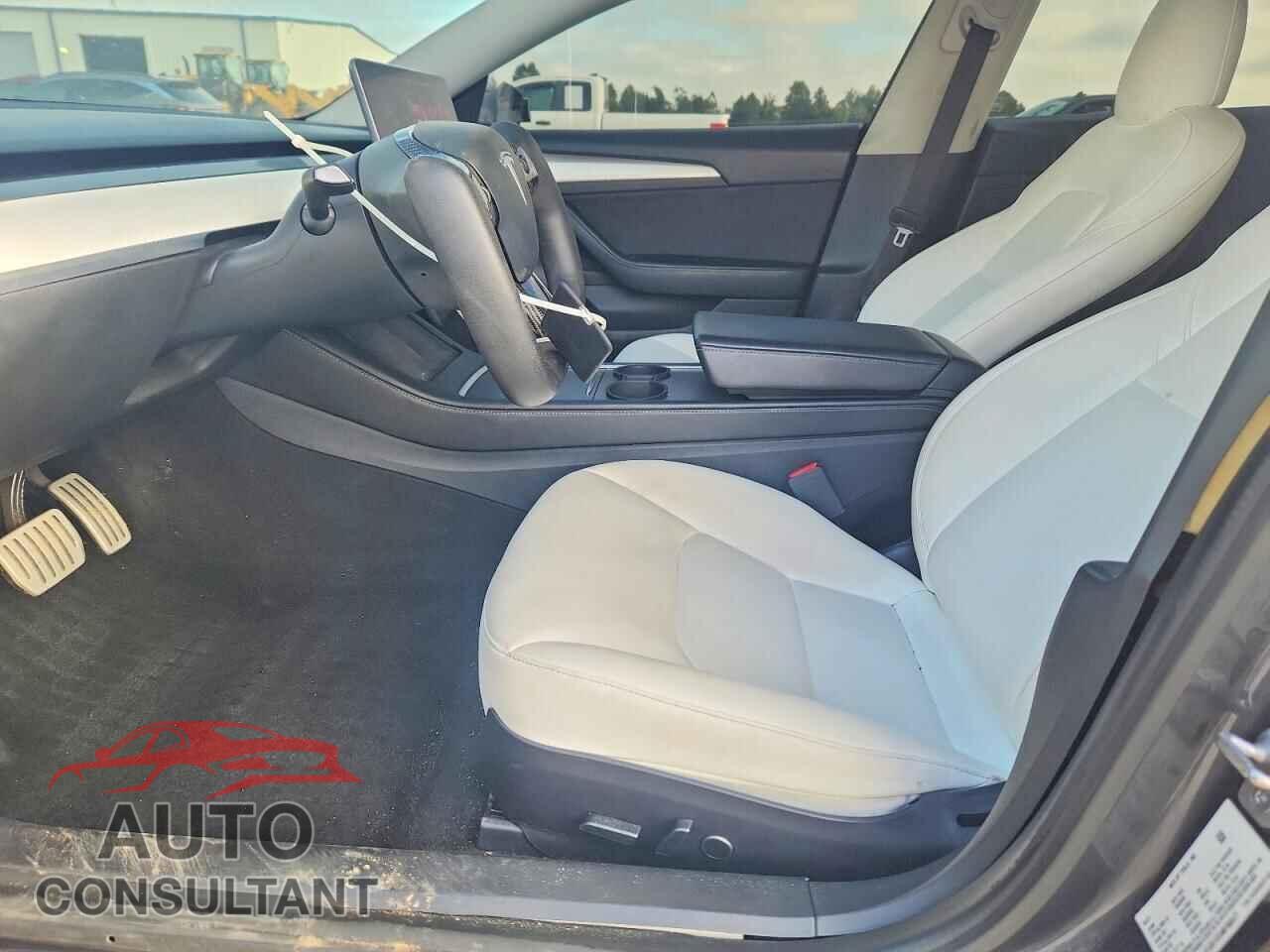 TESLA MODEL 3 2021 - 5YJ3E1EC4MF988477