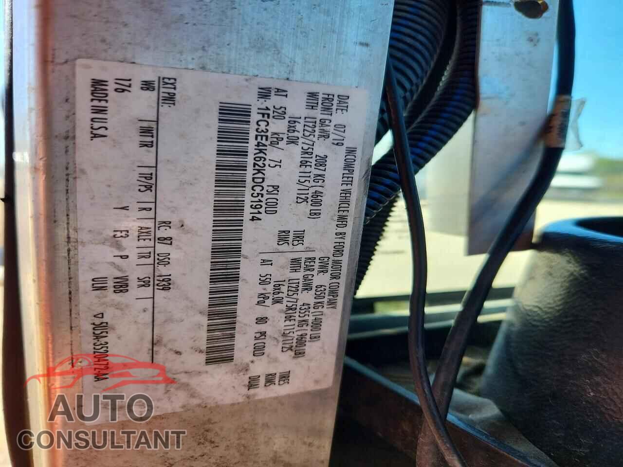 FORD ECONOLINE 2019 - 1FC3E4K62KDC51914