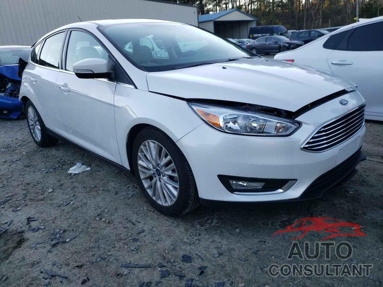 FORD FOCUS 2018 - 1FADP3N28JL323498