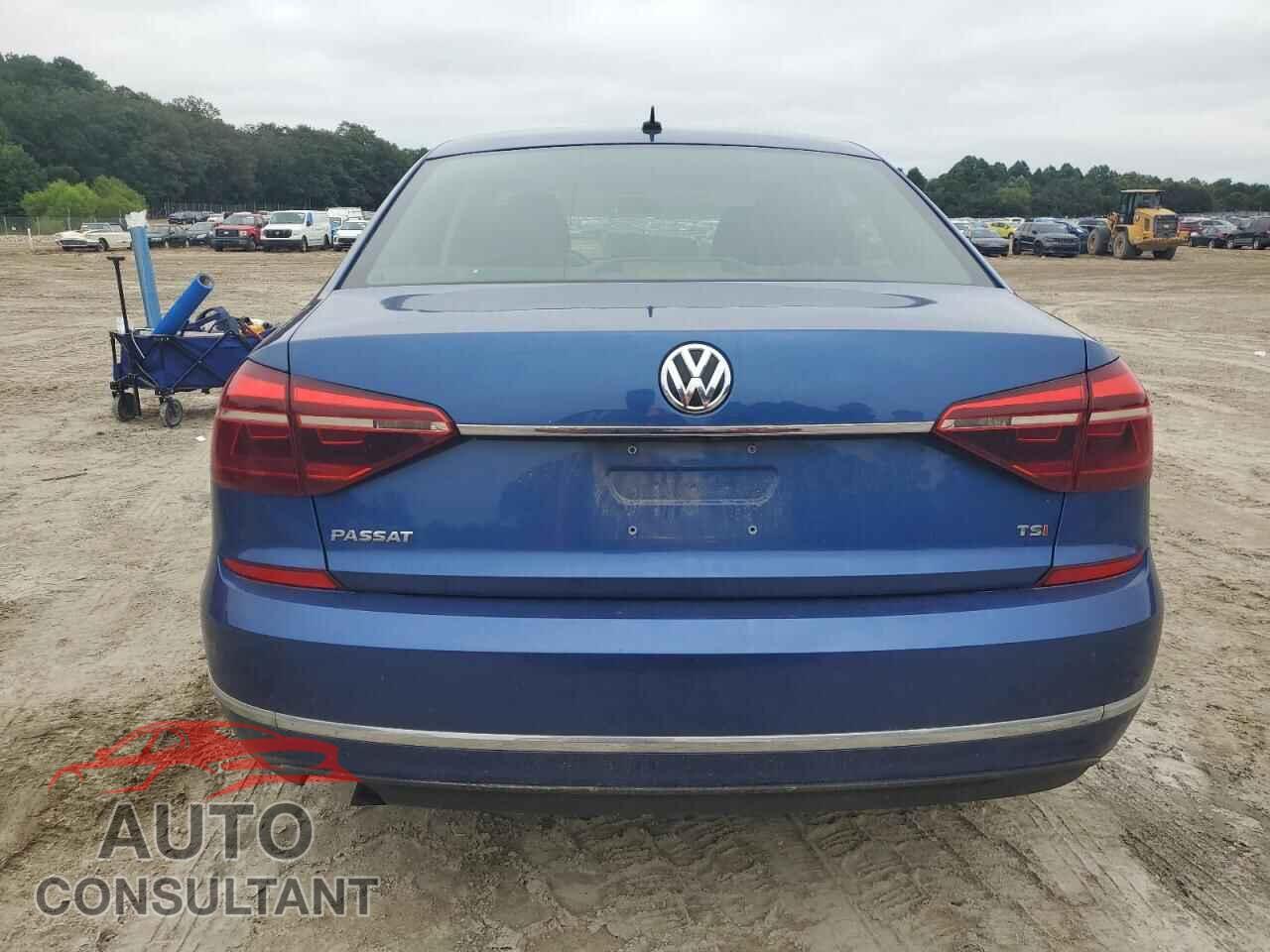 VOLKSWAGEN PASSAT 2017 - 1VWAT7A32HC057532