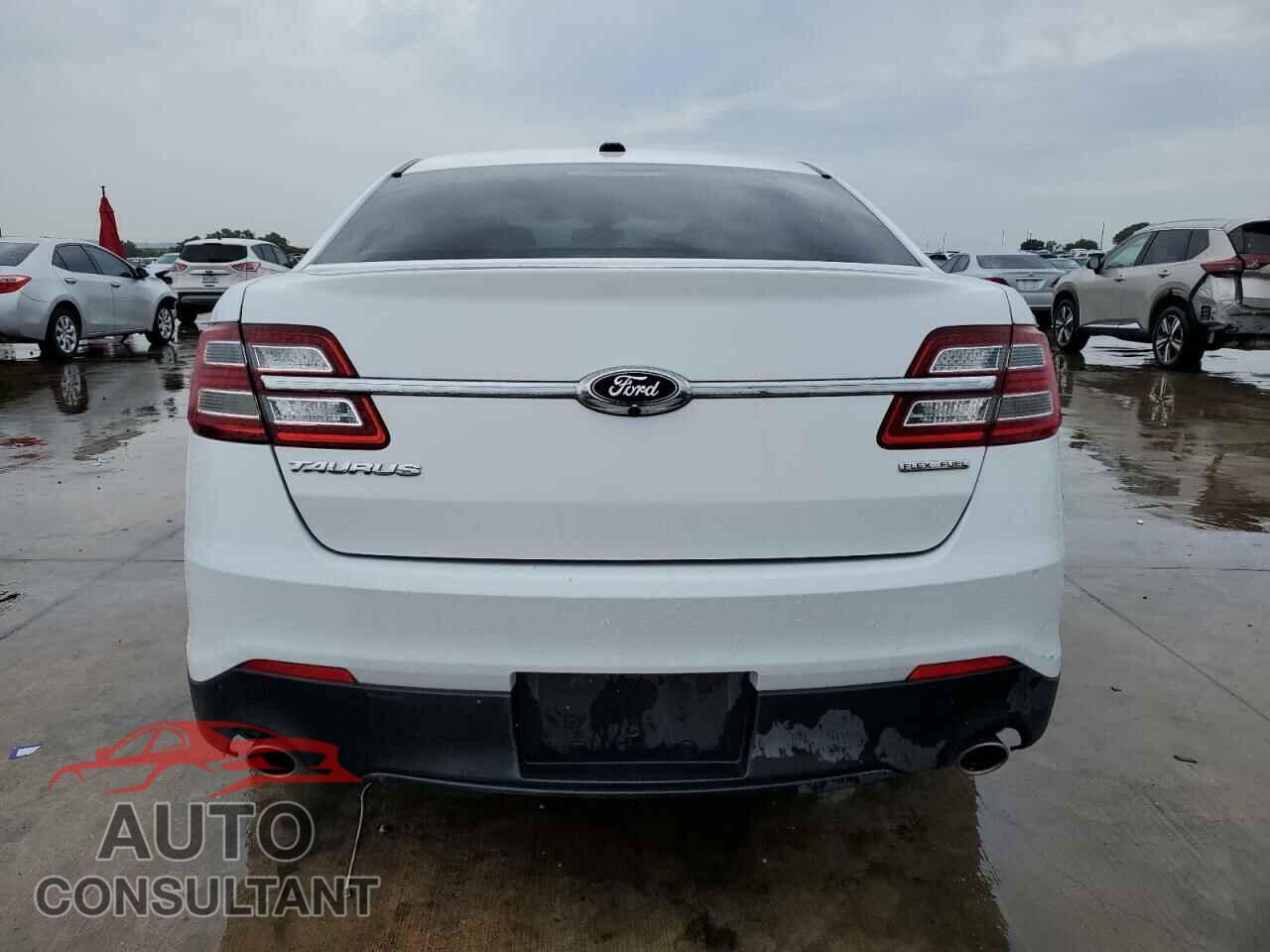 FORD TAURUS 2017 - 1FAHP2D87HG143207