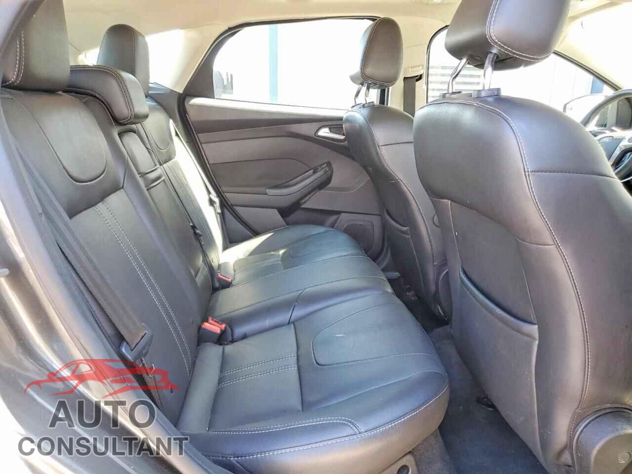 FORD FOCUS 2012 - 1FAHP3N24CL327469