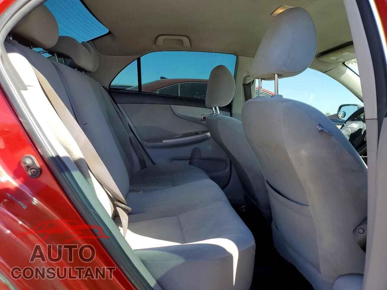 TOYOTA COROLLA 2011 - 2T1BU4EEXBC584375