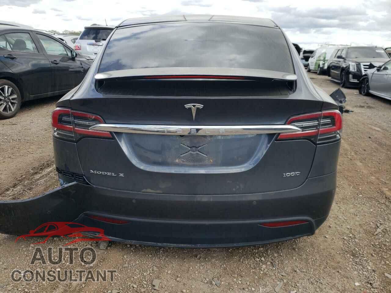 TESLA MODEL X 2017 - 5YJXCAE21HF044382
