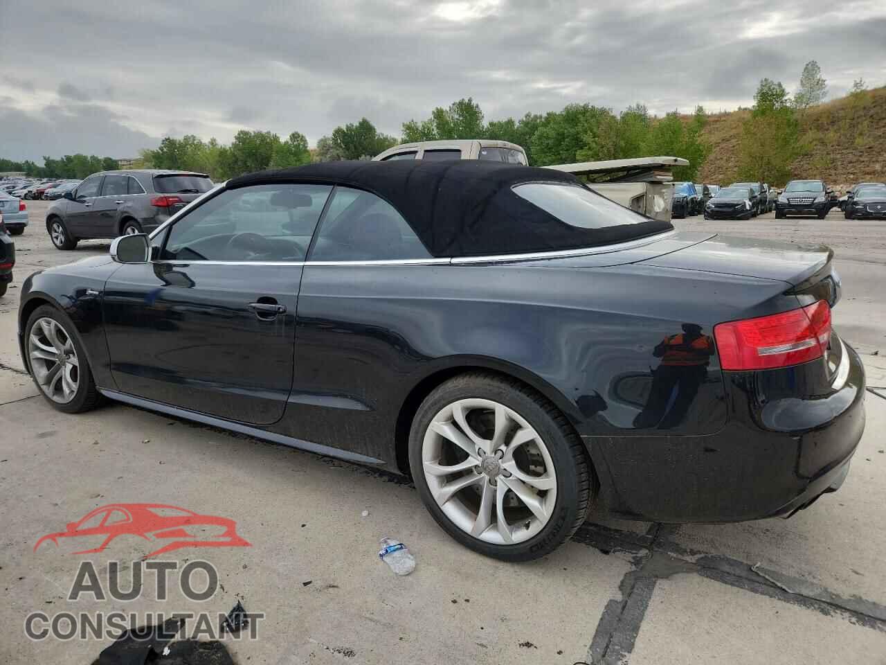 AUDI S5/RS5 2010 - WAUVGAFH2AN023995