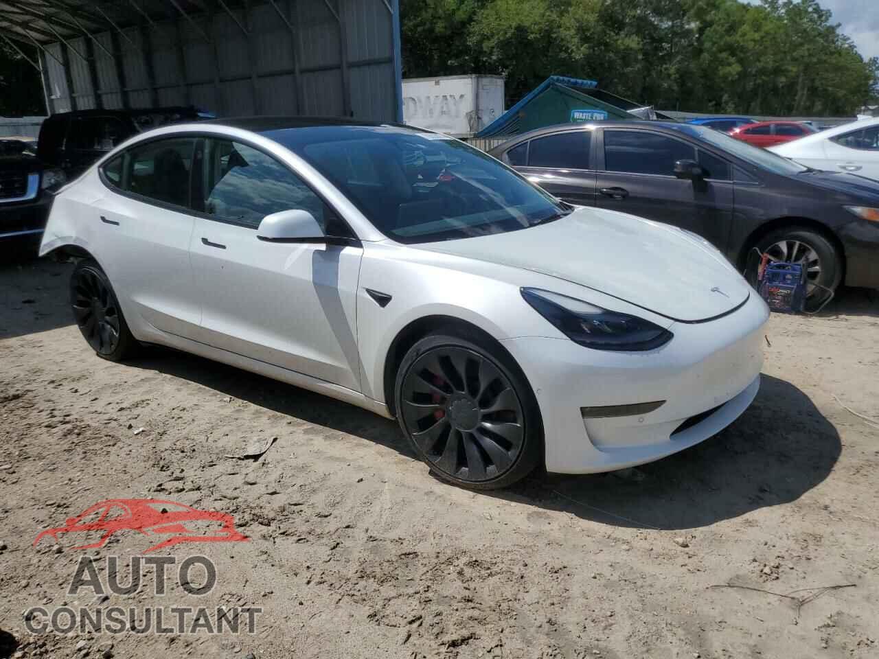 TESLA MODEL 3 2022 - 5YJ3E1EC9NF261871