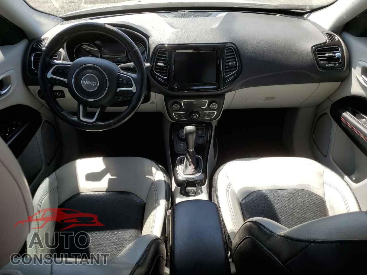 JEEP COMPASS 2020 - 3C4NJDCB5LT111447